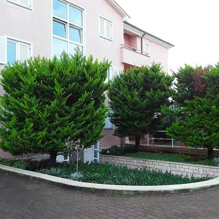 Ferienwohnung Molnar Premantura Exterior foto