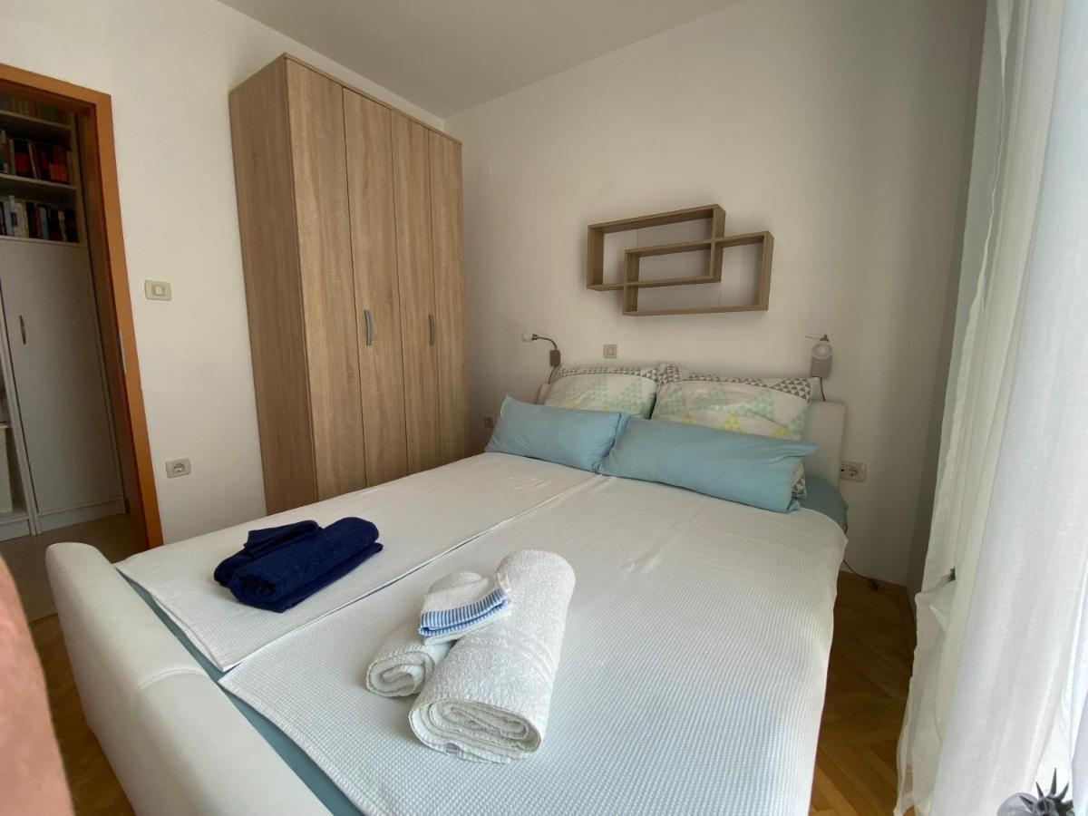 Ferienwohnung Molnar Premantura Exterior foto